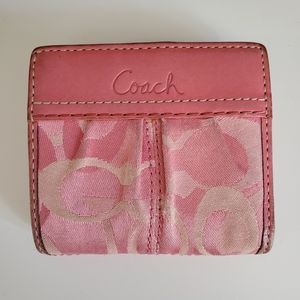 Coach wallet with coin compartment (pink print)